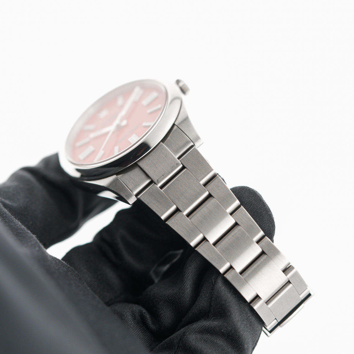 Rolex Oyster Perpetual 41 Ref. 124300 Coral Red