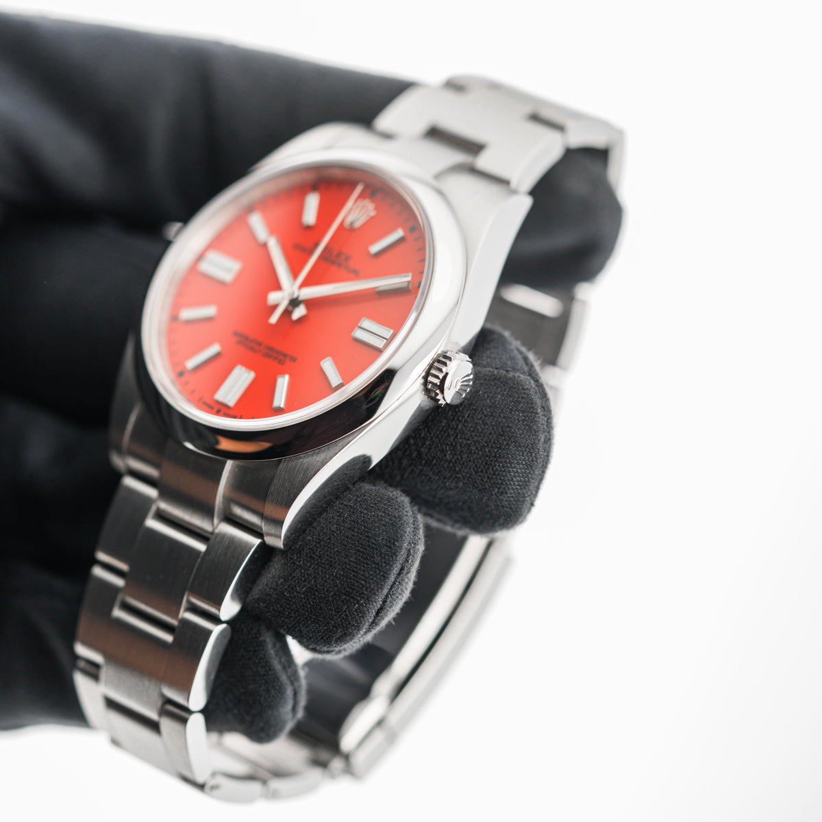 Rolex Oyster Perpetual 41 Ref. 124300 Coral Red